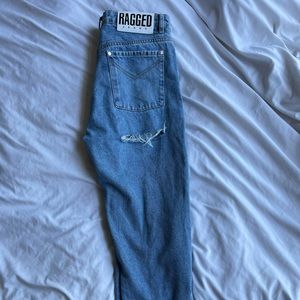Ragged high waist mom jeans!